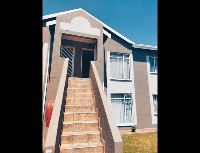 2 BEDROOM PROPERTY TO RENT IN KANNONIERS PARK